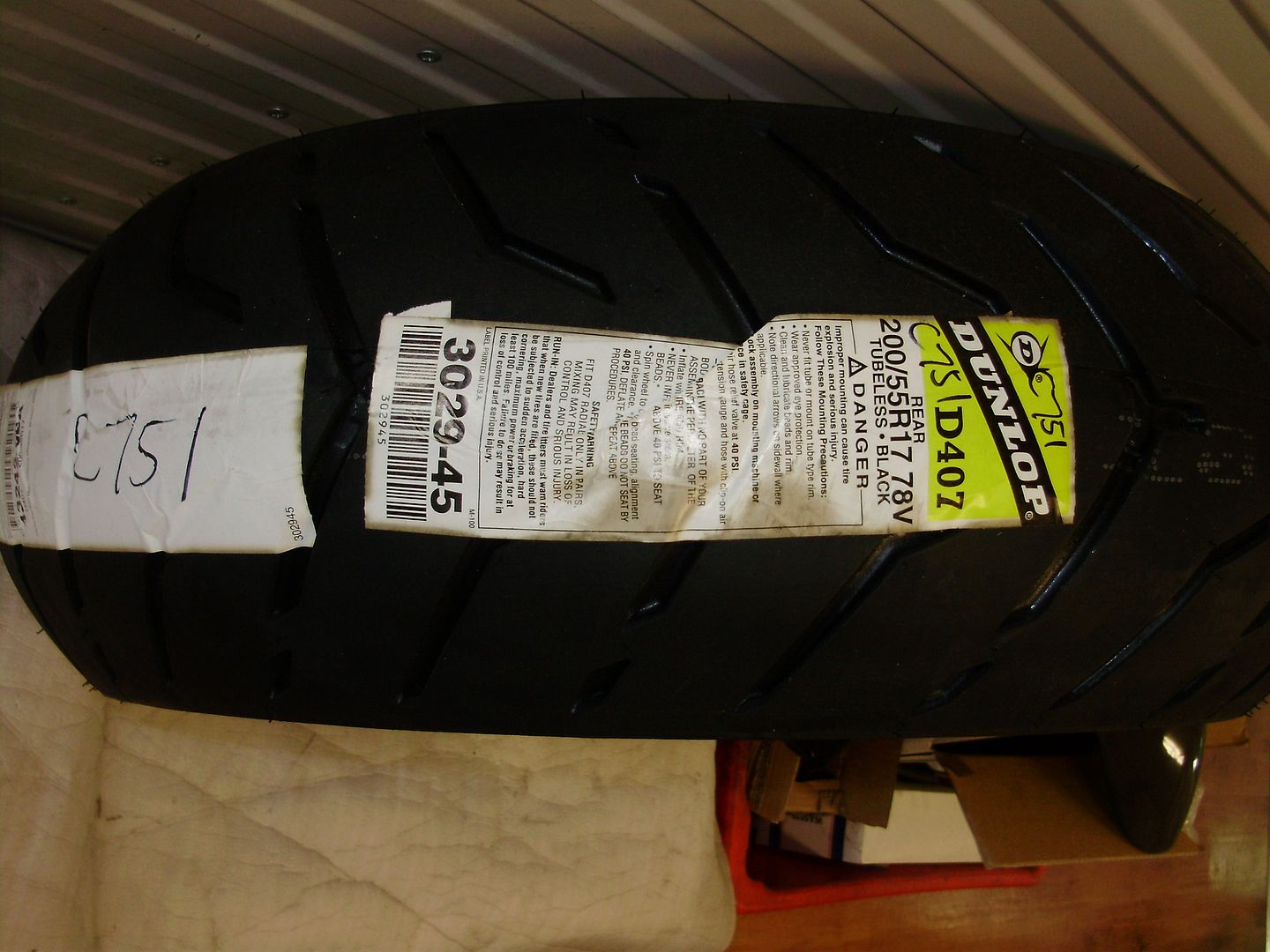 HARLEY DAVIDSON DUNLOP REAR TYRE D407 200 55 R17 M/C 78V BLACK NEW